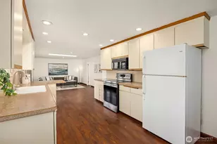 20816 1st Pl S, Des Moines, WA 98198 - Photo 8