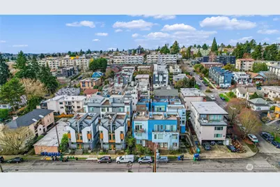 4329 Woodland Park Avenue N, Seattle, WA 98103 - Photo 32