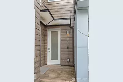 4329 Woodland Park Avenue N, Seattle, WA 98103 - Photo 2