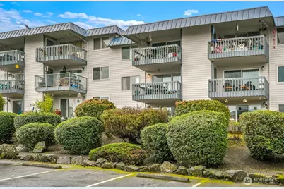 23003 Marine View Drive S, Des Moines, WA 98198 - Photo 2