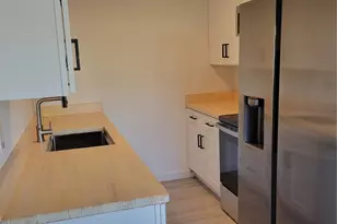 23003 Marine View Dr S, Des Moines, WA 98198 - Photo 24