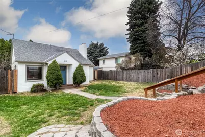 415 SE 5th Street, College Place, WA 99324 - Photo 1