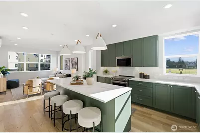 706 Newport Way NW, Issaquah, WA 98027 - Photo 12