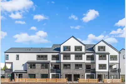 706 Newport Way NW, Issaquah, WA 98027 - Photo 2