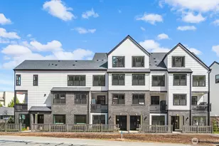 720 Newport Way NW, Issaquah, WA 98027 - Photo 1