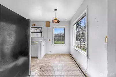 809 W Connecticut Street, Bellingham, WA 98225 - Photo 10