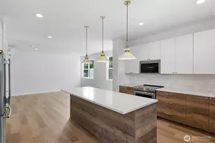 728 Newport Way NW, Issaquah, WA 98027 - Photo 8