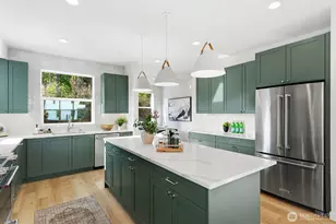 714 Newport Way NW, Issaquah, WA 98027 - Photo 8