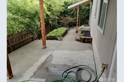 21010 9th Avenue S, Des Moines, WA 98198 - Photo 36