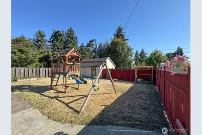 615 W 12th Street, Port Angeles, WA 98362 - Photo 36
