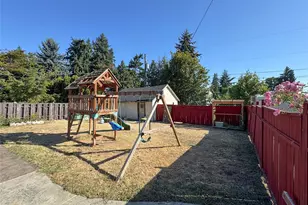 615 W 12th St, Port Angeles, WA 98362 - Photo 36