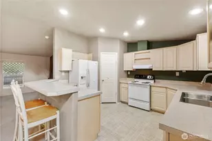 11423 127th St E, Puyallup, WA 98374 - Photo 10