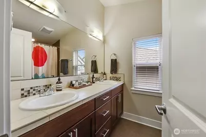 2620 NW 57th Street #B, Seattle, WA 98107 - Photo 6