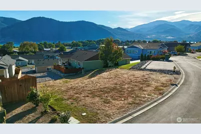 516 Village Drive, Manson, WA 98831 - Photo 4