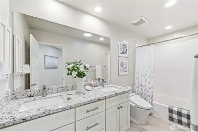 20573 NE 33rd Ct, Sammamish, WA 98074 - Photo 32