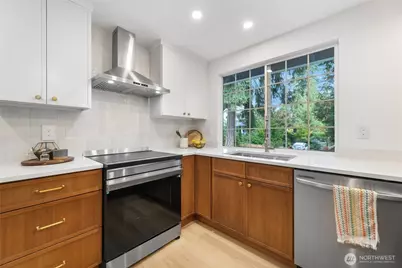 17106 NE 31st Place, Bellevue, WA 98008 - Photo 10