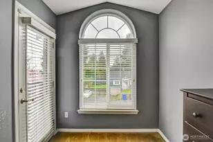 7402 Olympic Dr, Everett, WA 98203 - Photo 16