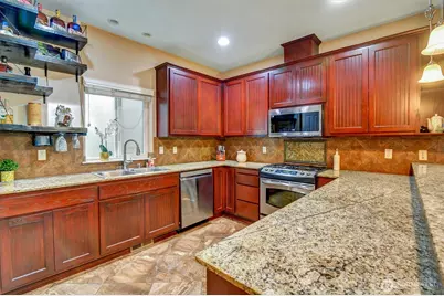 7402 Olympic Drive, Everett, WA 98203 - Photo 6