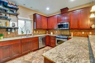 7402 Olympic Dr, Everett, WA 98203 - Photo 6