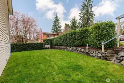 401 Pennie Lane, Bremerton, WA 98310 - Photo 32