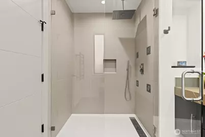 22713 SE 34th Court, Sammamish, WA 98075 - Photo 26