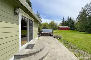 1082 Ripplebrook Dr, Port Angeles, WA 98362 - Photo 32
