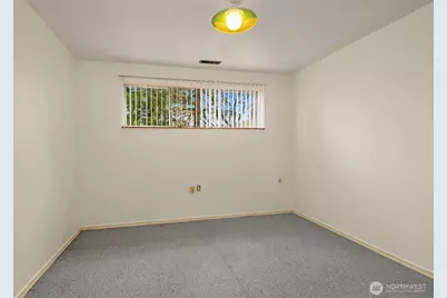 17838 Wallingford Avenue N, Shoreline, WA 98133 - Photo 24