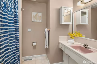 17838 Wallingford Avenue N, Shoreline, WA 98133 - Photo 12