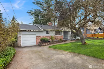 17838 Wallingford Avenue N, Shoreline, WA 98133 - Photo 2