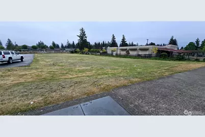 30600 Pacific Highway S, Federal Way, WA 98003 - Photo 1
