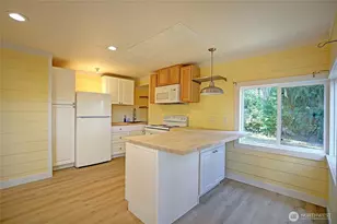 566 Sundin Dr, Camano Island, WA 98282 - Photo 6