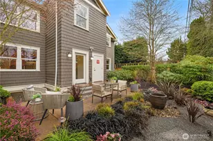 2315 38th Ave E, Seattle, WA 98112 - Photo 20