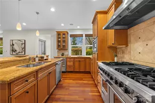 2315 38th Ave E, Seattle, WA 98112 - Photo 14