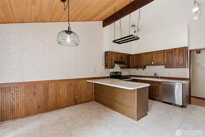 18510 66th Avenue NE, Kenmore, WA 98028 - Photo 14