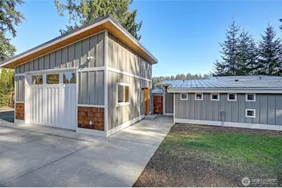 18727 Lakewood Road, Stanwood, WA 98292 - Photo 4