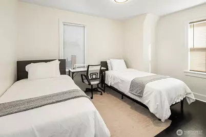 250 NE 50th Street, Seattle, WA 98105 - Photo 30