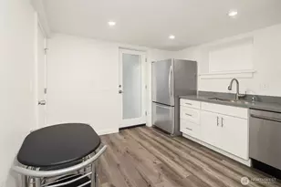 250 NE 50th St, Seattle, WA 98105 - Photo 20