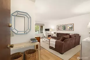 7021 Sand Point Way NE, Seattle, WA 98115 - Photo 4