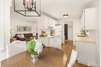 7021 Sand Point Way NE #B305, Seattle, WA 98115 - Photo 10