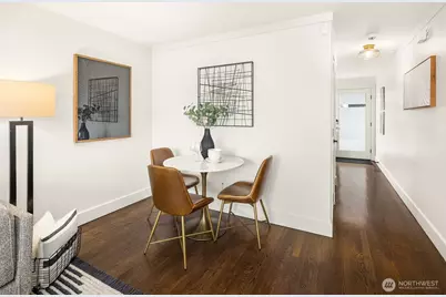 4243 Palatine Avenue N, Seattle, WA 98103 - Photo 8