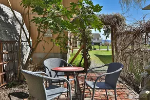 3837 Driftwood Dr, Clinton, WA 98236 - Photo 8