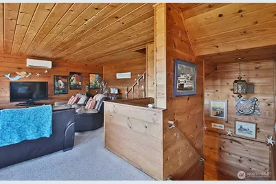 3837 Driftwood Drive, Clinton, WA 98236 - Photo 10