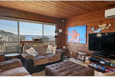 3837 Driftwood Drive, Clinton, WA 98236 - Photo 14