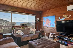 3837 Driftwood Dr, Clinton, WA 98236 - Photo 14