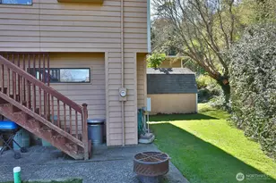 3837 Driftwood Dr, Clinton, WA 98236 - Photo 6