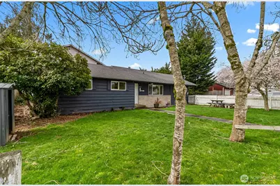 8526 8th Avenue W #A, Everett, WA 98204 - Photo 2