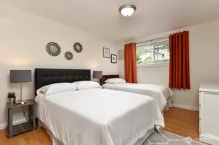 430 128th Ave SE, Bellevue, WA 98005 - Photo 14