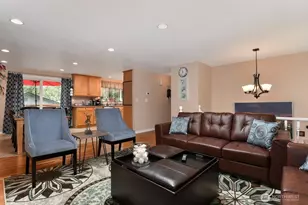 430 128th Ave SE, Bellevue, WA 98005 - Photo 6