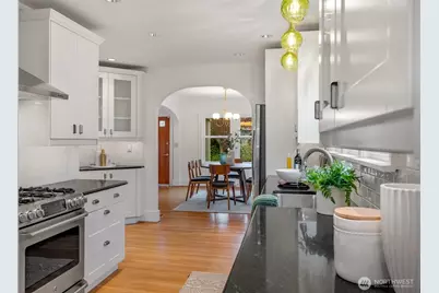 6707 6th Avenue NW, Seattle, WA 98117 - Photo 10