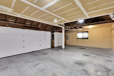 1613 Hoquiam Place NE, Renton, WA 98059 - Photo 24